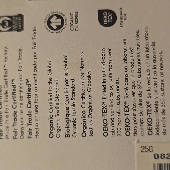 West Elm Kids Organic Carpool Critters Crib Fitted Sheet, Retail Price $45.00US - Picture 10 of 13